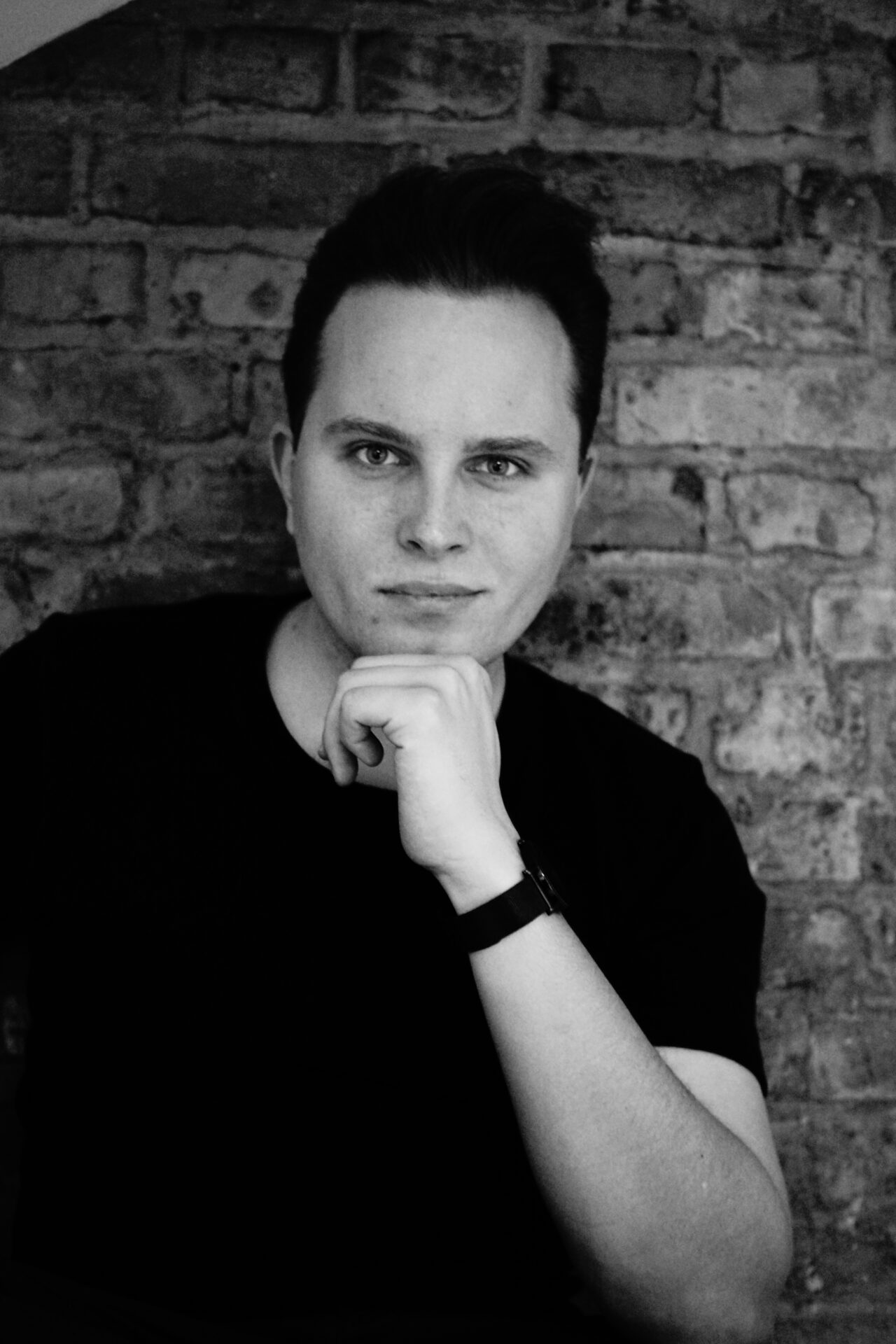 Joshua Tewalt - J.D.T. IT Joshua Tewalt - Dies ist ein Bild von Joshua Tewalt